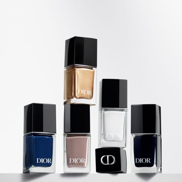 Preţ DIOR Dior Vernis lac de unghii culoare 007 Jasmin 10 ml