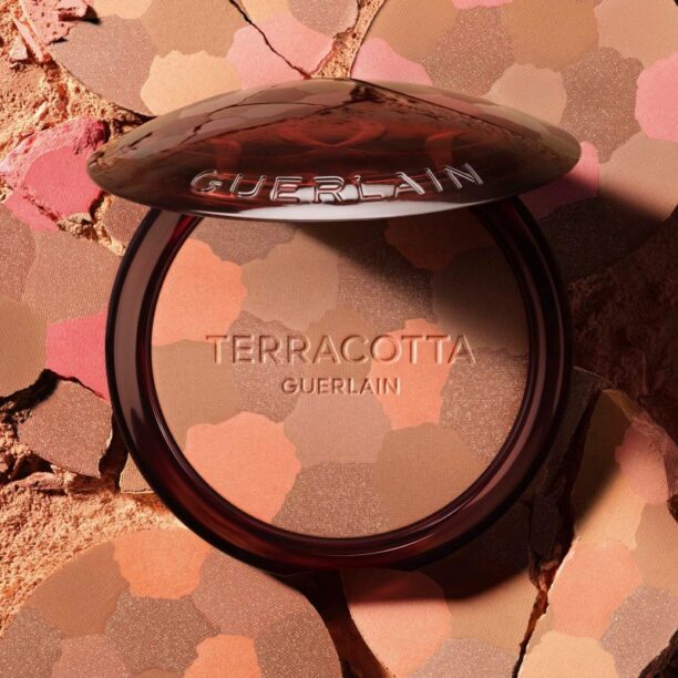 Cumpăra GUERLAIN Terracotta Light pulberi pentru evidentierea bronzului reincarcabil culoare 05 Deep Warm 10 g