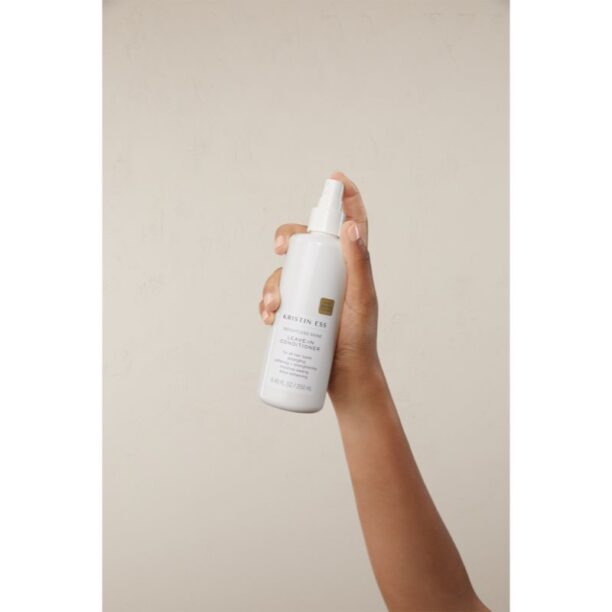 Cumpăra Kristin Ess Weightless Shine Leave-in Conditioner conditioner Spray Leave-in pentru stralucire 250 ml