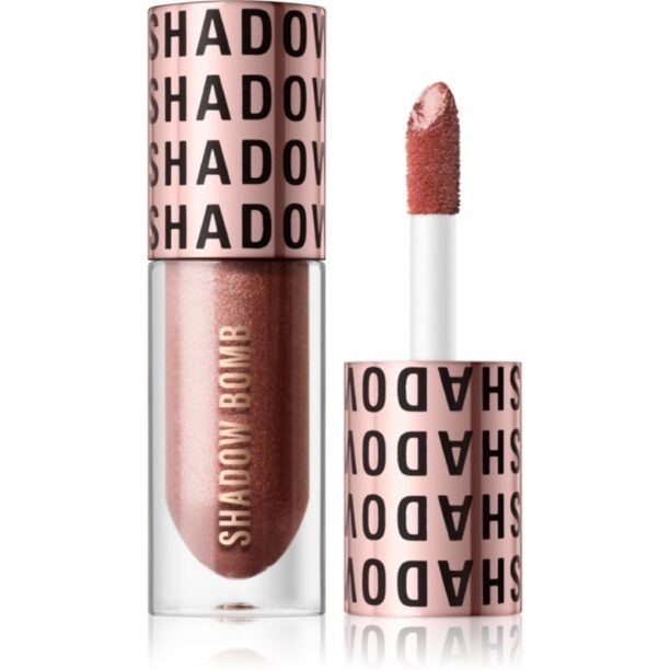 Makeup Revolution Shadow Bomb fard de ploape de nuanta aurie culoare Smitten Rose Gold 4