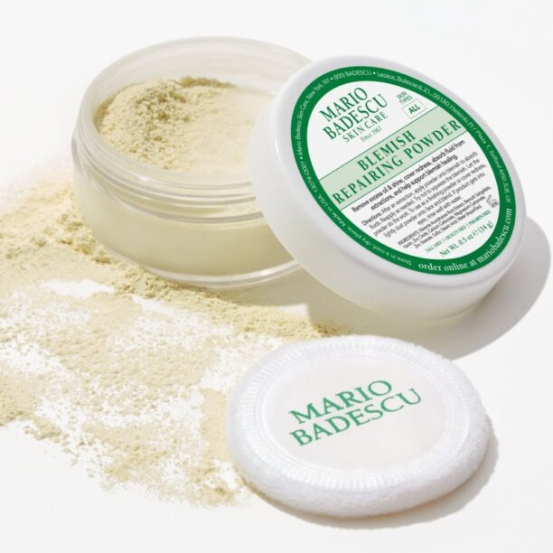 Preţ Mario Badescu Blemish Repairing Powder pudră impotriva imperfectiunilor pielii 14 g