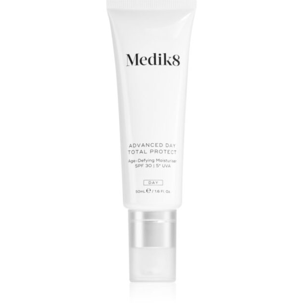 Medik8 Advanced Day Total Protect Crema de zi de protecție împotriva influențelor negative asupra mediului SPF 30 50 ml