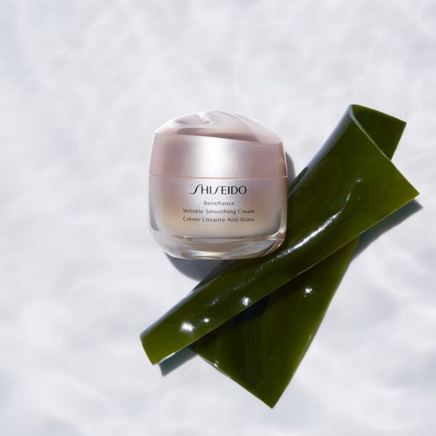 Preţ Shiseido Benefiance Wrinkle Smoothing Cream crema anti rid de zi si de noapte pentru toate tipurile de ten 50 ml