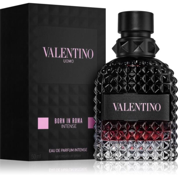 Cumpăra Valentino Born In Roma Intense Uomo Eau de Parfum pentru bărbați 50 ml