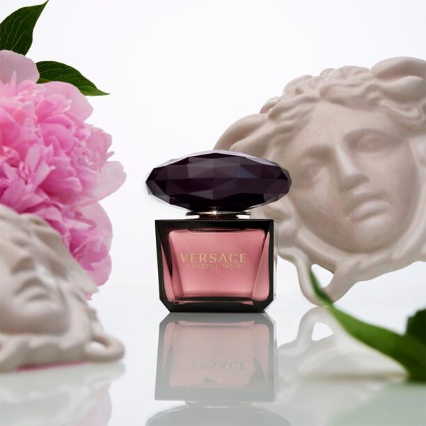 Versace Crystal Noir Eau de Toilette pentru femei 50 ml preţ