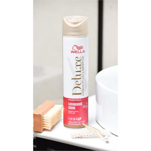 Cumpăra Wella Deluxe Luxurious Shine fixativ pentru stralucire 250 ml